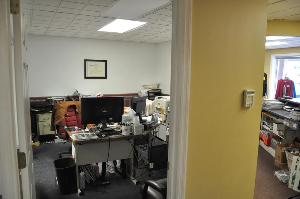 Office-Retail and Warehouse on Hixson PIke: 5424 Hixson Pike, Hixson, TN 37343